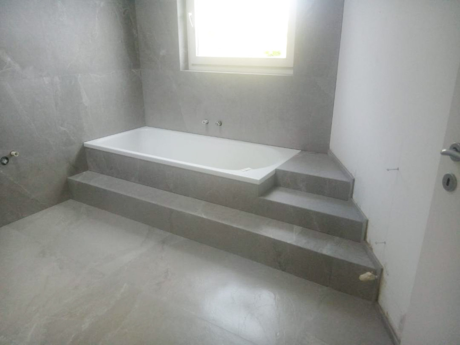Ferreira carrelage pose de carrelage interieur fermeture d elements sanitaires
